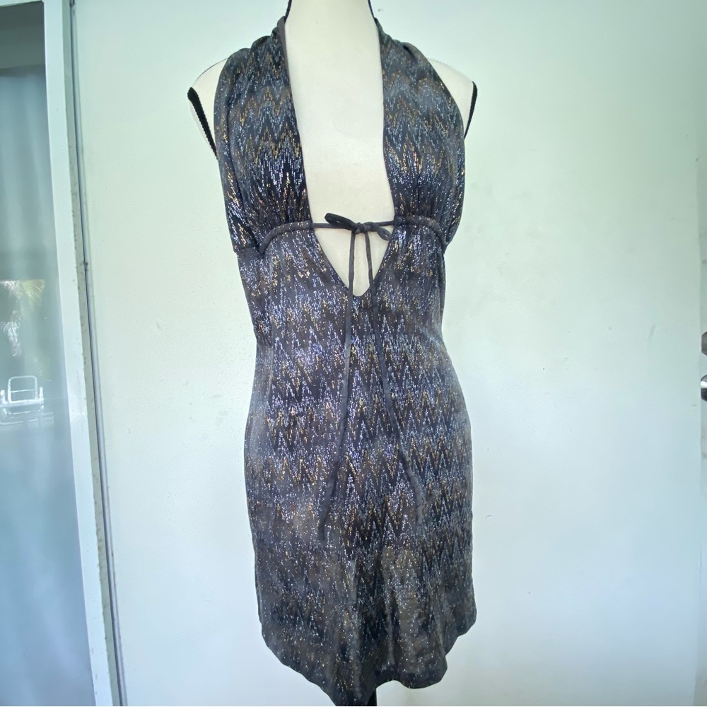 Y2K Grey Gunmetal & Gold Metallic Chevron Halter Mini Dress Size Medium